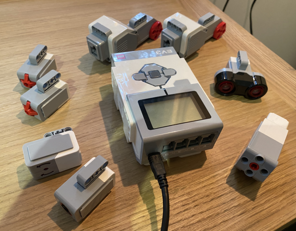 LEGO Robot Tutorial (Mindstorm) - CreaterSpace